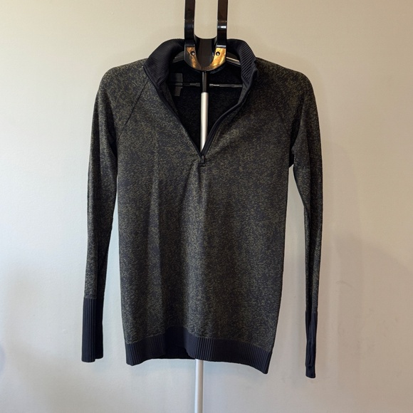 Lululemon Quarter Zip Performance Pullover – Size 8 - Picture 2 of 3
